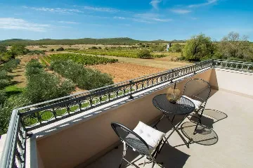 3-Bedroom Villa in Budak with Swimming Pool