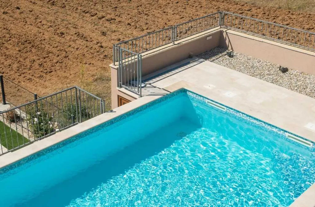 3-Bedroom Villa in Budak with Swimming Pool