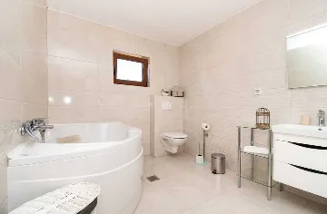 3-Bedroom Villa in Budak with Swimming Pool