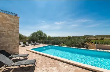 3-Bedroom Villa in Budak with Swimming Pool