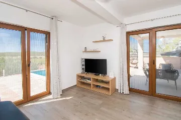 3-Bedroom Villa in Budak with Swimming Pool