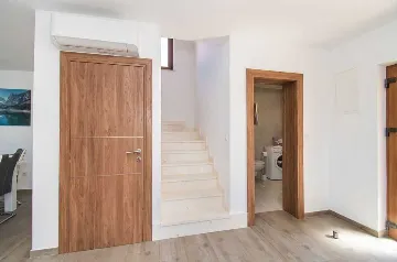 3-Bedroom Villa in Budak with Swimming Pool