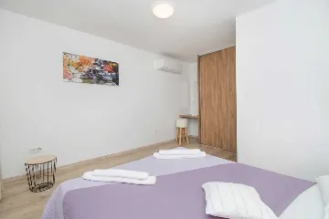 3-Bedroom Villa in Budak with Swimming Pool