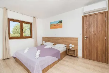 3-Bedroom Villa in Budak with Swimming Pool