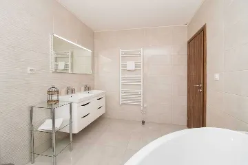 3-Bedroom Villa in Budak with Swimming Pool