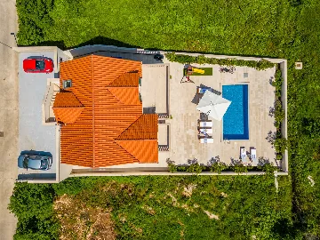 6-Bedroom Villa in Splitska with Pool & Sea View