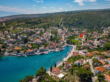 6-Bedroom Villa in Splitska with Pool & Sea View