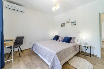 6-Bedroom Villa in Splitska with Pool & Sea View