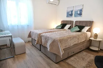 6-Bedroom Villa in Splitska with Pool & Sea View