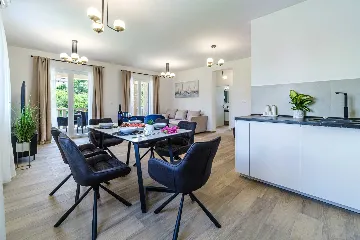 6-Bedroom Villa in Splitska with Pool & Sea View