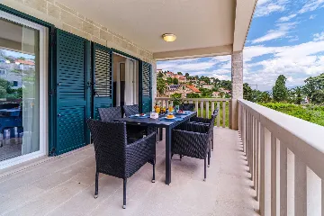 6-Bedroom Villa in Splitska with Pool & Sea View