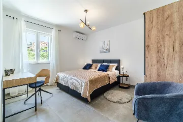 6-Bedroom Villa in Splitska with Pool & Sea View