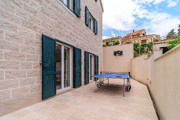 6-Bedroom Villa in Splitska with Pool & Sea View