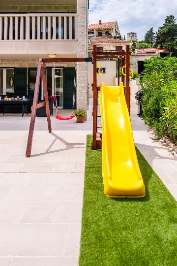 6-Bedroom Villa in Splitska with Pool & Sea View