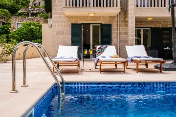 6-Bedroom Villa in Splitska with Pool & Sea View