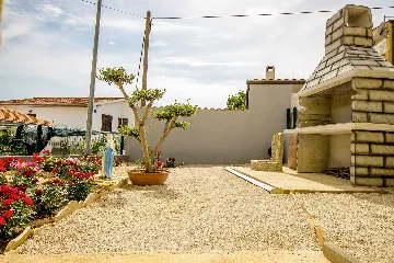 Studio Apartment in Pirovac for 2 Guests