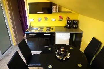 Studio Apartment in Pirovac for 2 Guests