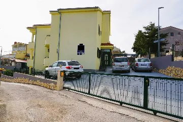 Studio Apartment in Pirovac for 2 Guests