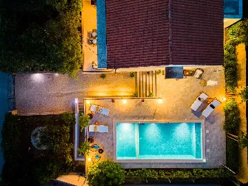 Supetar 2-Bedroom Holiday House with Heated Pool