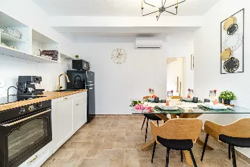 Supetar 2-Bedroom Holiday House with Heated Pool