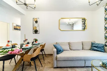 Supetar 2-Bedroom Holiday House with Heated Pool