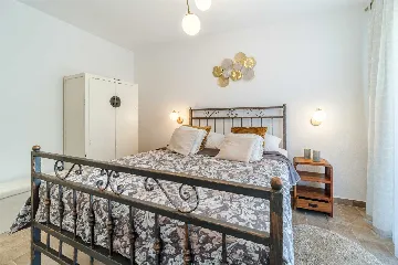 Supetar 2-Bedroom Holiday House with Heated Pool