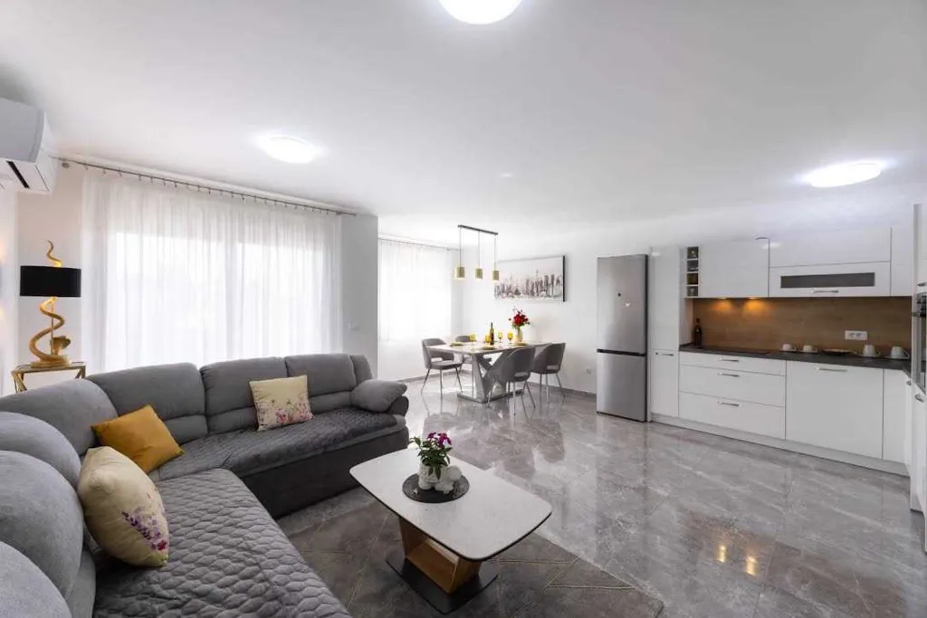Apartment in Kaštel stari for 2 Guests