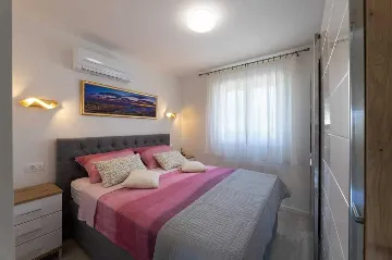 Apartment in Kaštel stari for 2 Guests