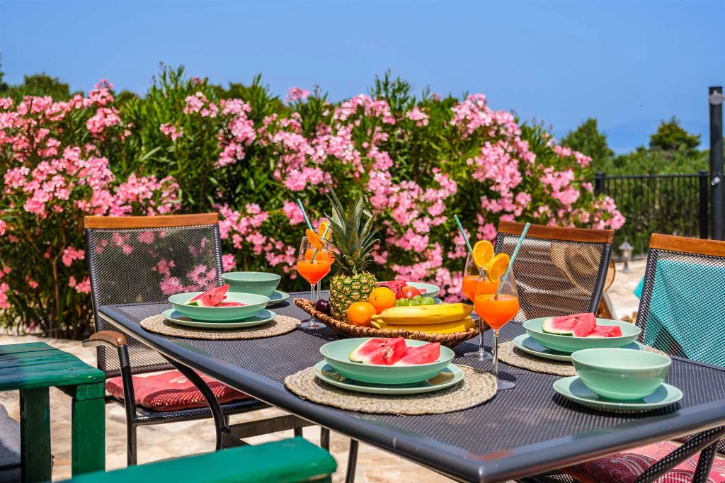 Holiday House with Heated Pool in Supetar