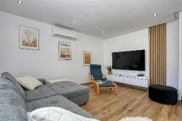 Holiday House in Pridraga with Private Pool