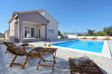 Holiday House in Pridraga with Private Pool
