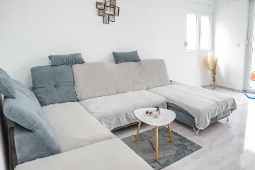 2-Bedroom Apartment in Zadar for up to 6 Guests
