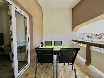 1-Bedroom Apartment in Vir for Up to 4 Guests