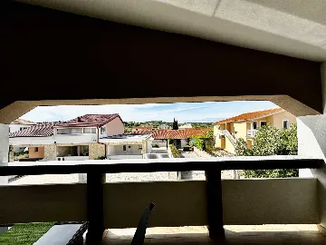 1-Bedroom Apartment in Vir for Up to 4 Guests