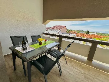1-Bedroom Apartment in Vir for Up to 4 Guests