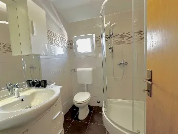 1-Bedroom Apartment in Vir for Up to 4 Guests