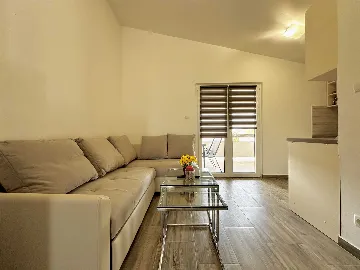 1-Bedroom Apartment in Vir for Up to 4 Guests