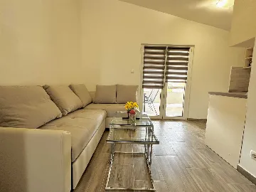 1-Bedroom Apartment in Vir for Up to 4 Guests