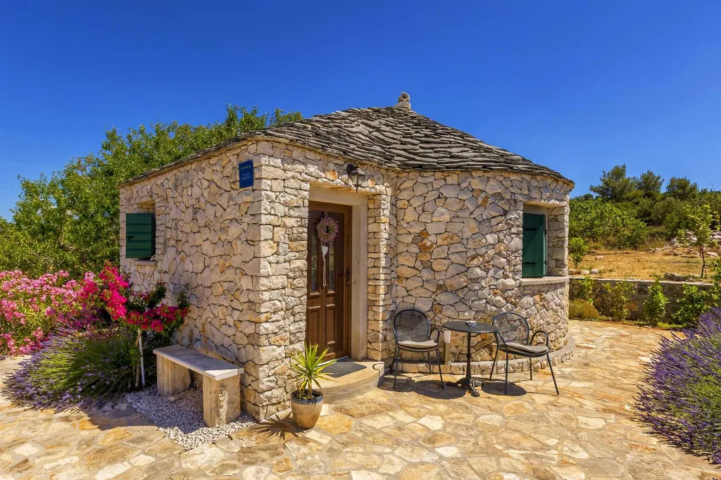 Stone Holiday House in Supetar for 2 Guests
