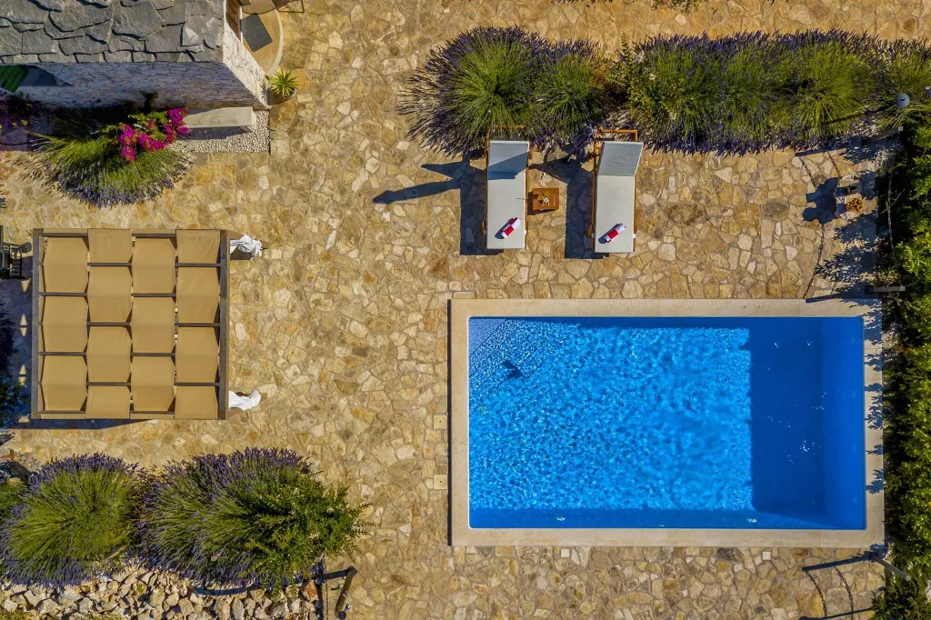 Stone Holiday House in Supetar for 2 Guests