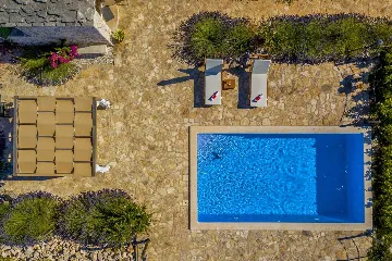 Stone Holiday House in Supetar for 2 Guests