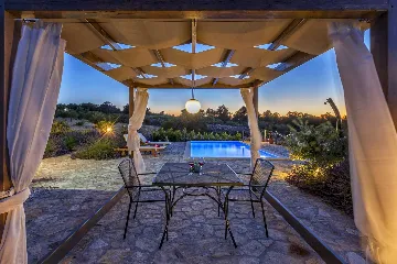 Stone Holiday House in Supetar for 2 Guests