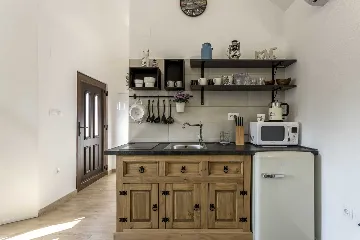 Stone Holiday House in Supetar for 2 Guests