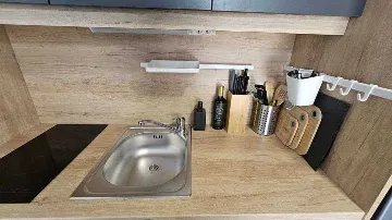 Mobile Home with Shared Pool in Pirovac