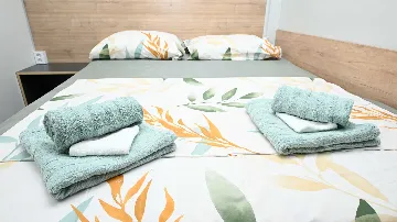 Mobile Home with Sea and Pool View in Pirovac