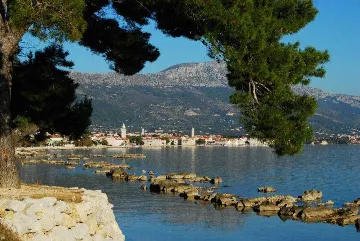 Apartment with Garden Terrace for 2 in Kaštel Štafilic