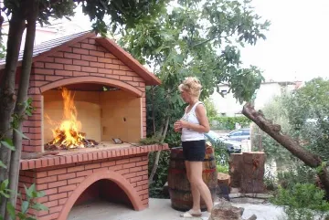 Apartment with Garden Terrace for 2 in Kaštel Štafilic