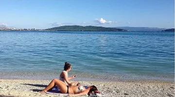 Apartment with Garden Terrace for 2 in Kaštel Štafilic