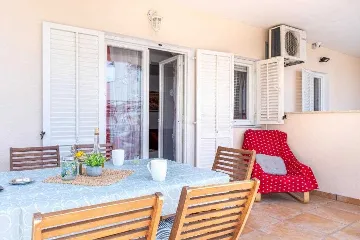 Two-Bedroom Apartment with Terrace in Šibenik