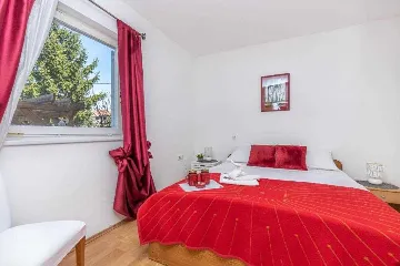 Two-Bedroom Apartment with Terrace in Šibenik